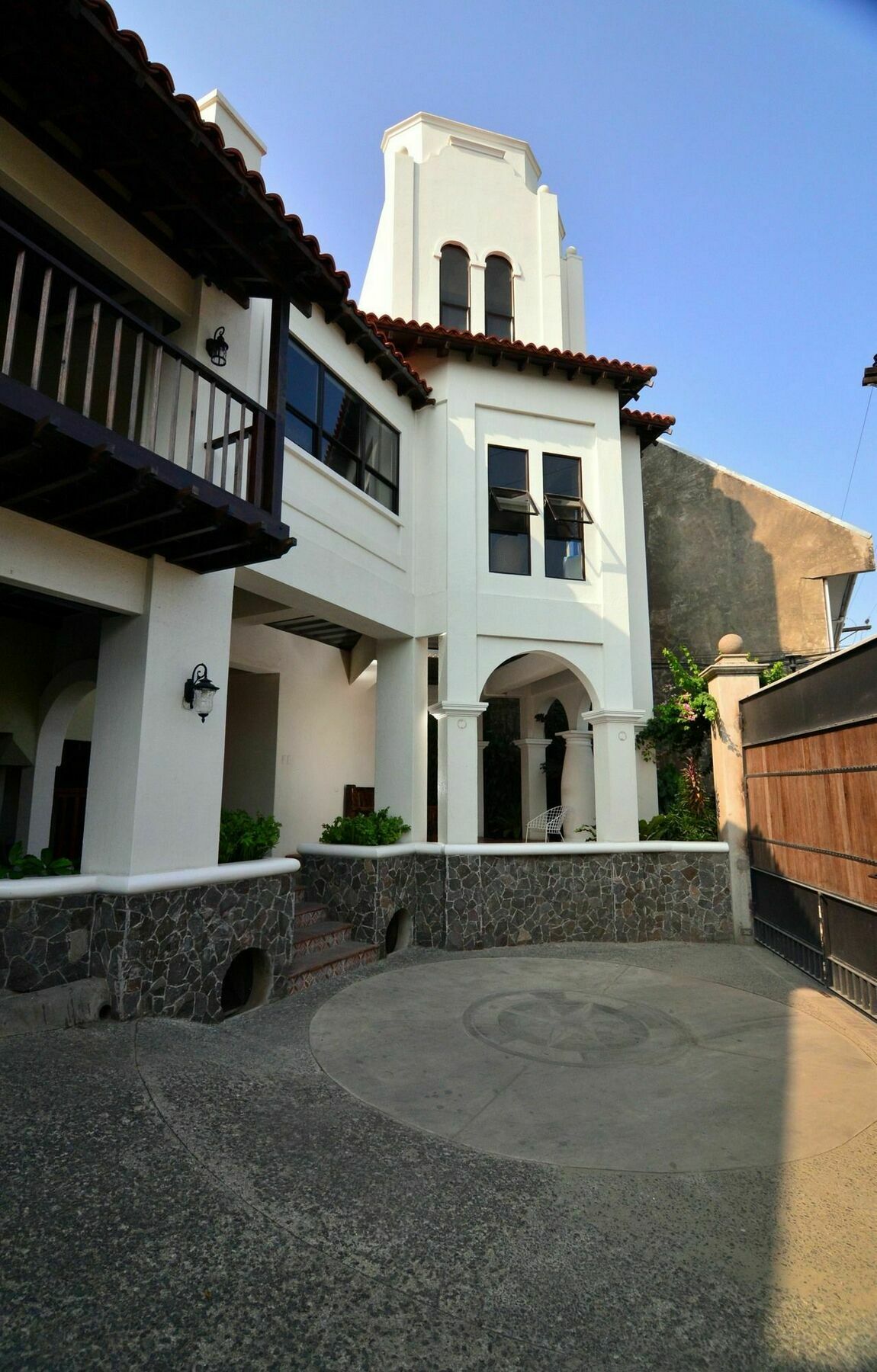 Versteeg Vacations - Fontana Residences Cebu Stadt Exterior foto